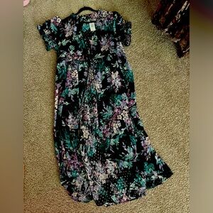 Sheer short sleeve duster with tie front high low size 4x or 26w